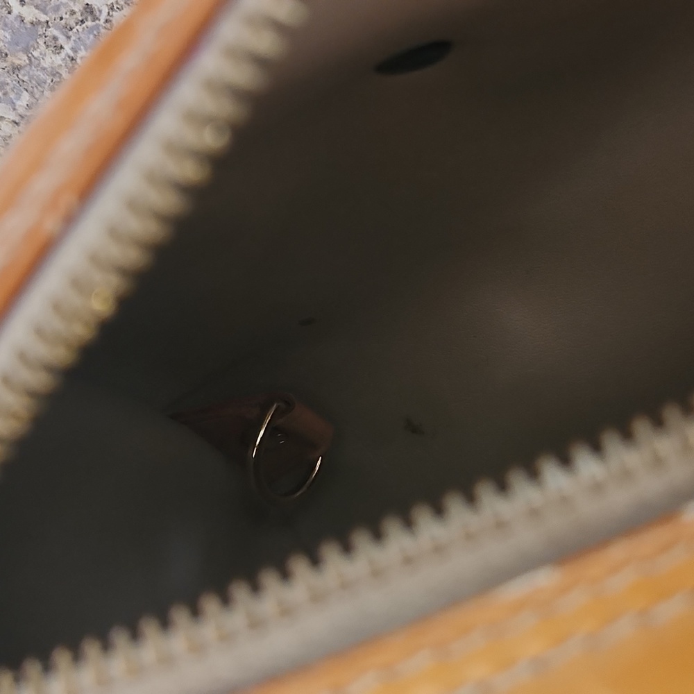 Authentic Louis Vuitton Vernis Papillon Mini Bag in Caramel Patent - Picture 6 of 6